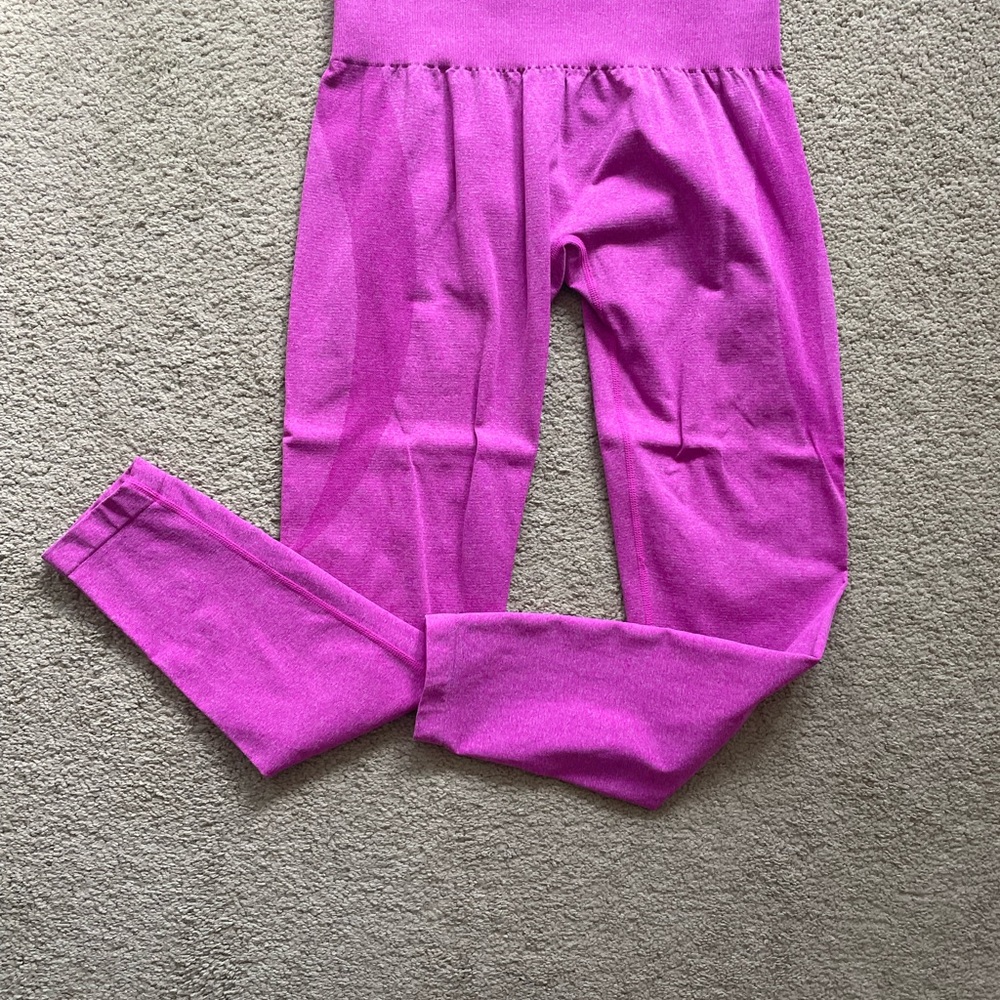 NVGTN Contour Seamless